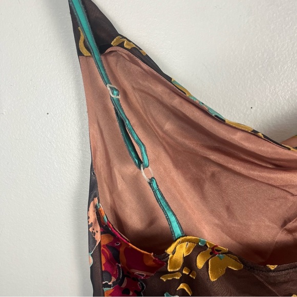 Vintage Y2K cowl neck silk Hale Bob top with tie at hip size small - Picture 7 of 7